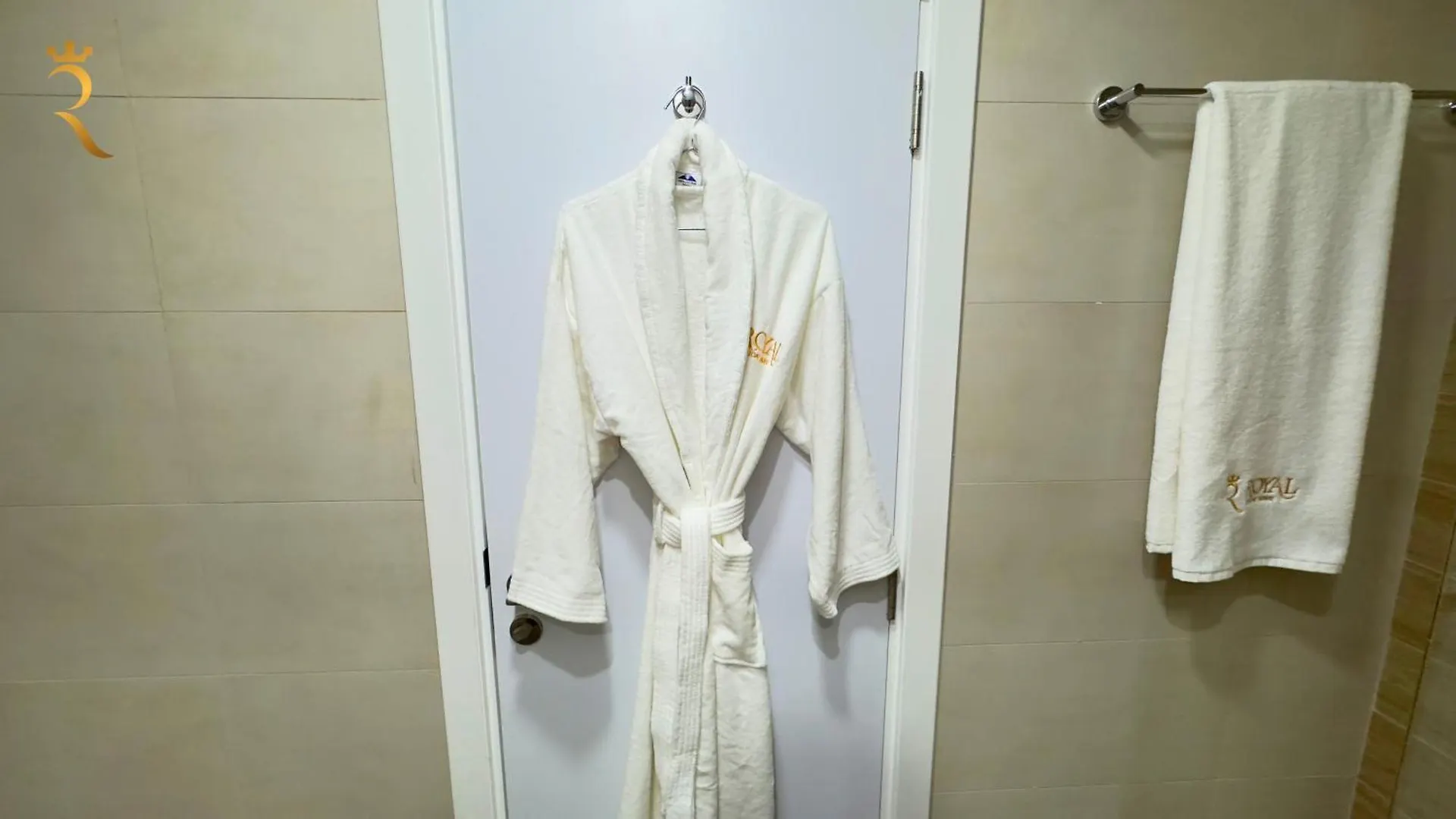 Oasis Grove Stylish 2Br Retreat In Masdar City Abu Dhabi 0*,
