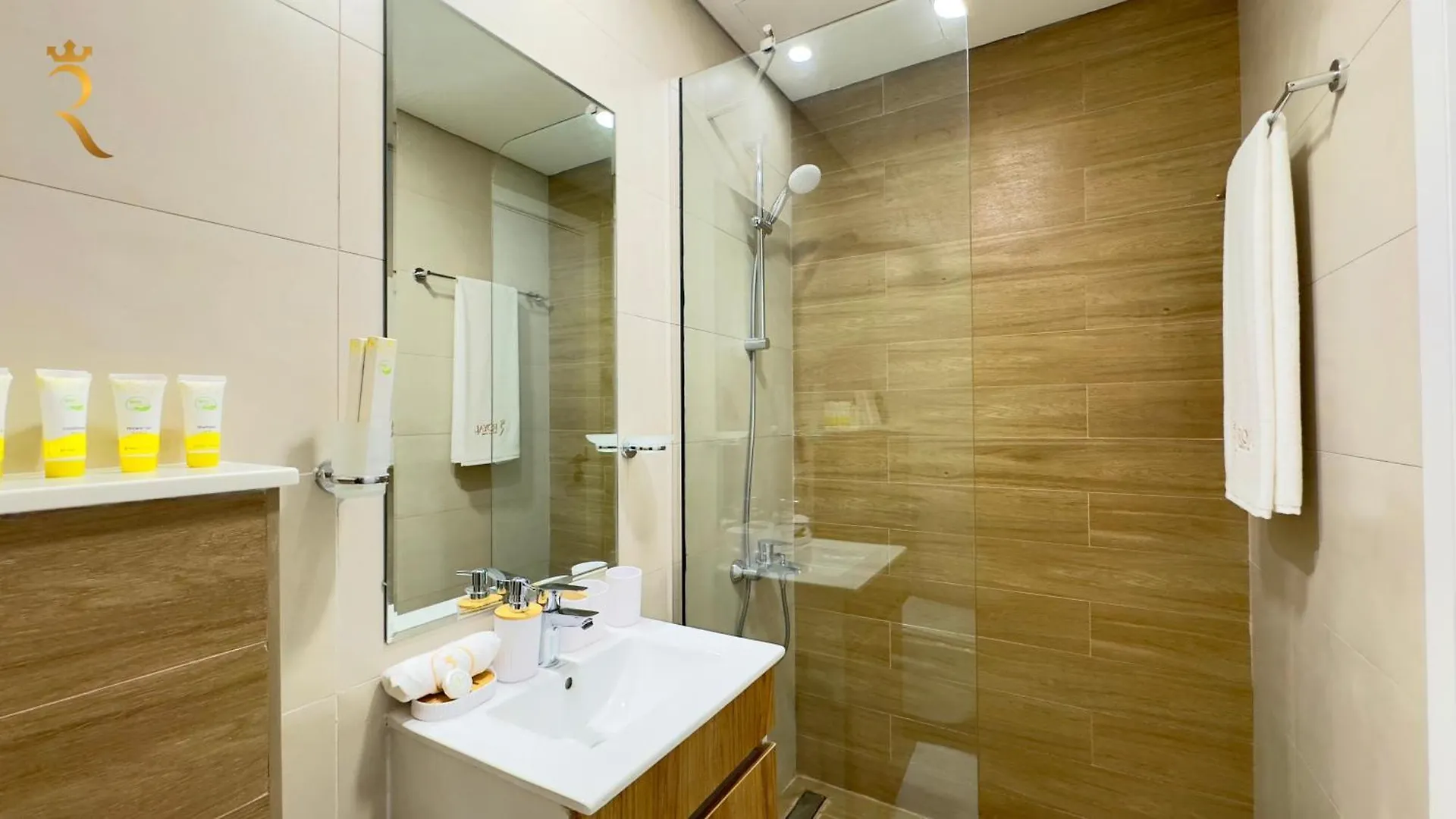 Oasis Grove Stylish 2Br Retreat In Masdar City Abu Dhabi Apartment