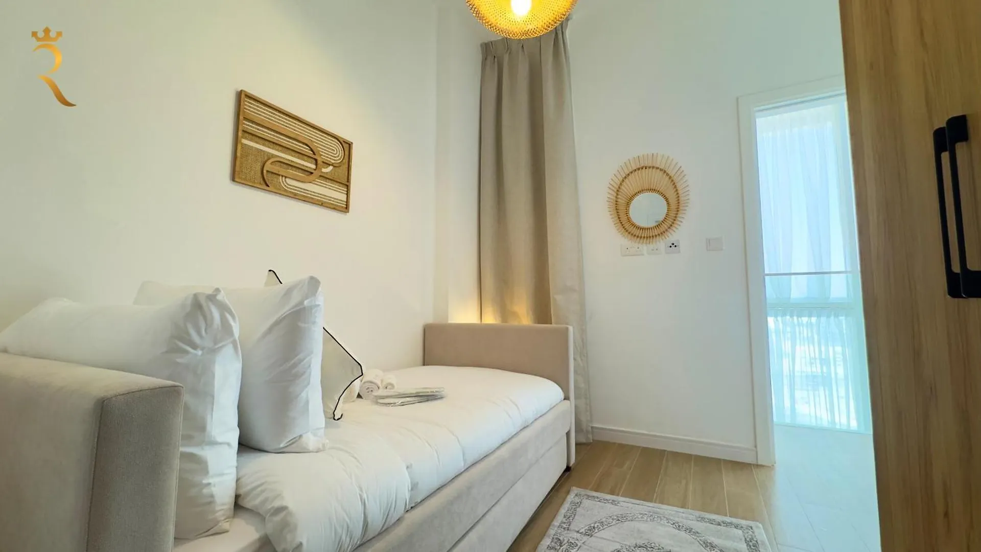 Oasis Grove Stylish 2Br Retreat In Masdar City Abu Dhabi Apartment